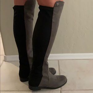 Guess boots